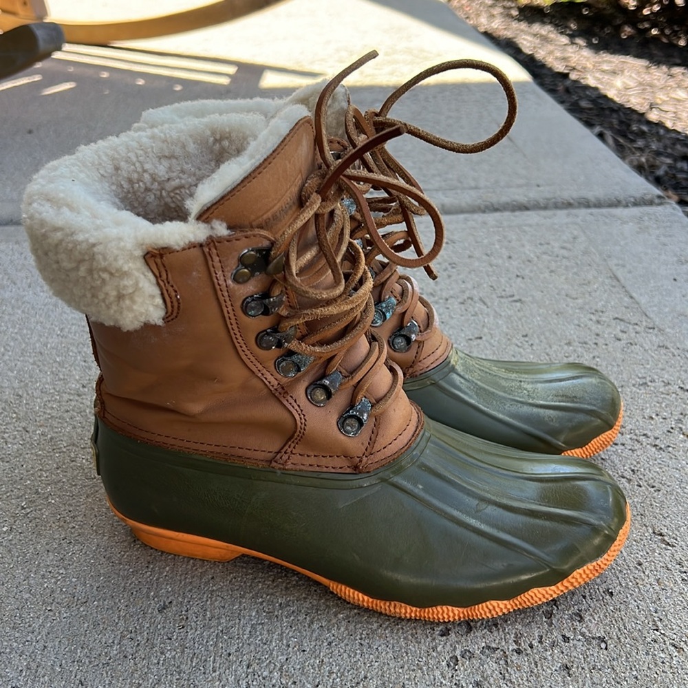Sperry duck boots, size 7